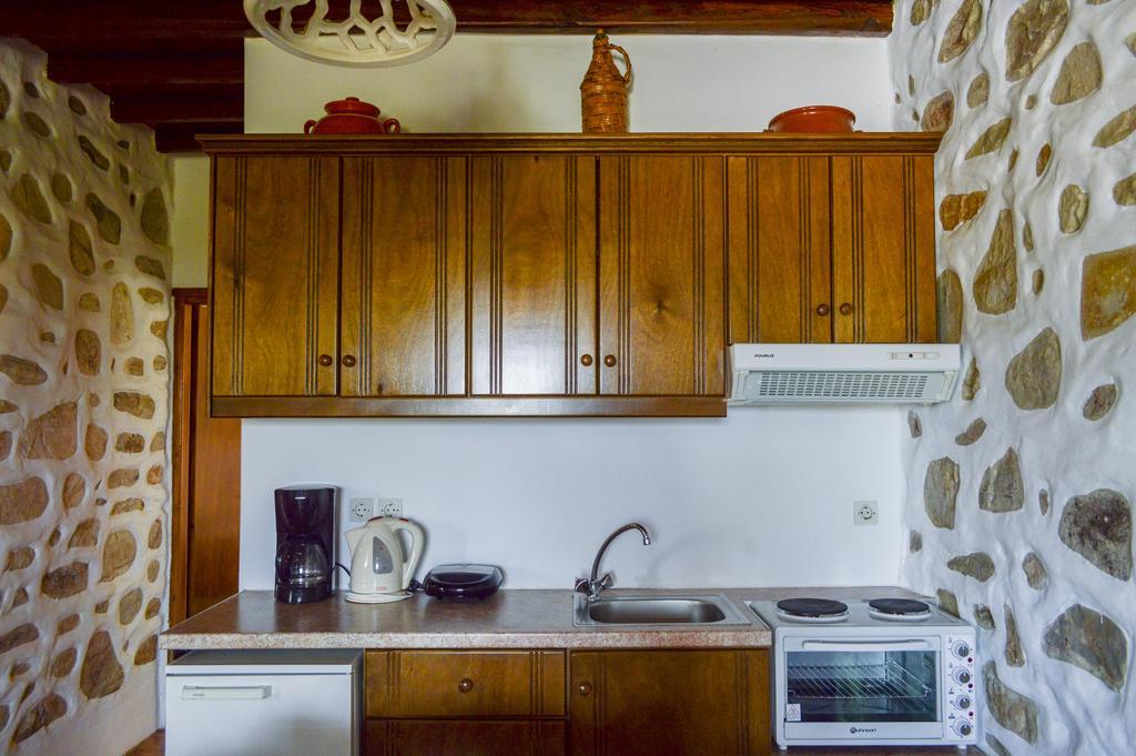 Villa Peristeri Agios Georgios  Kamer foto
