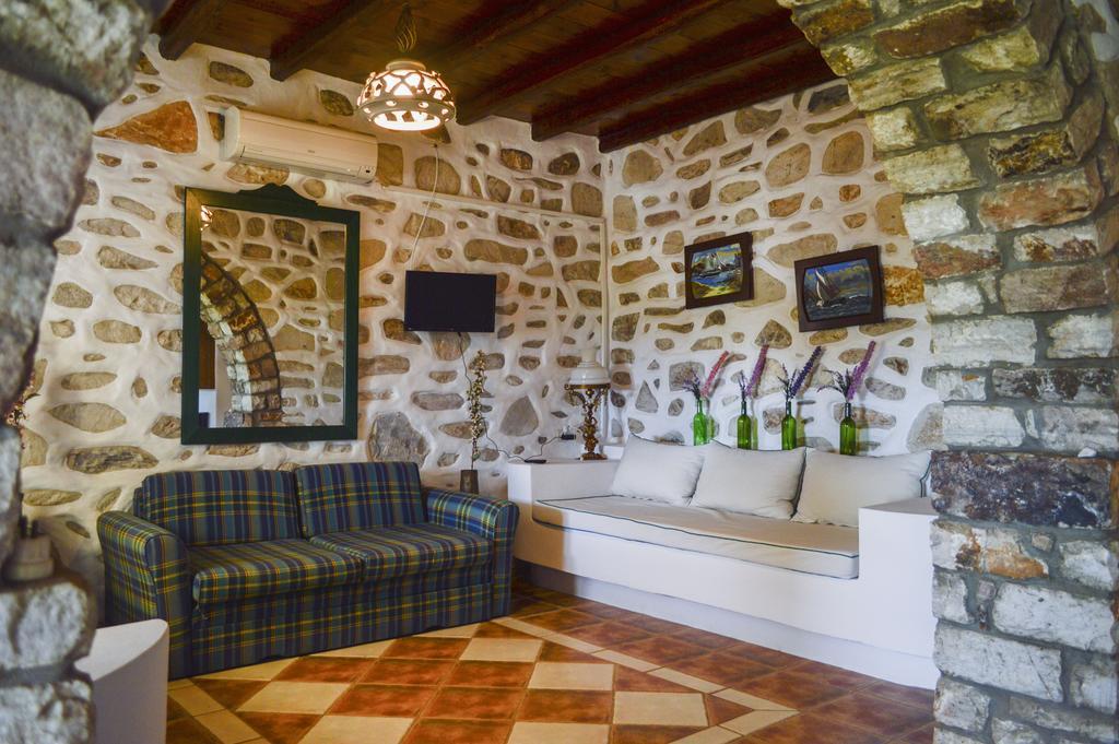 Villa Peristeri Agios Georgios  Kamer foto