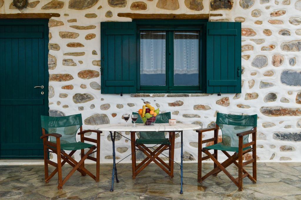 Villa Peristeri Agios Georgios  Kamer foto