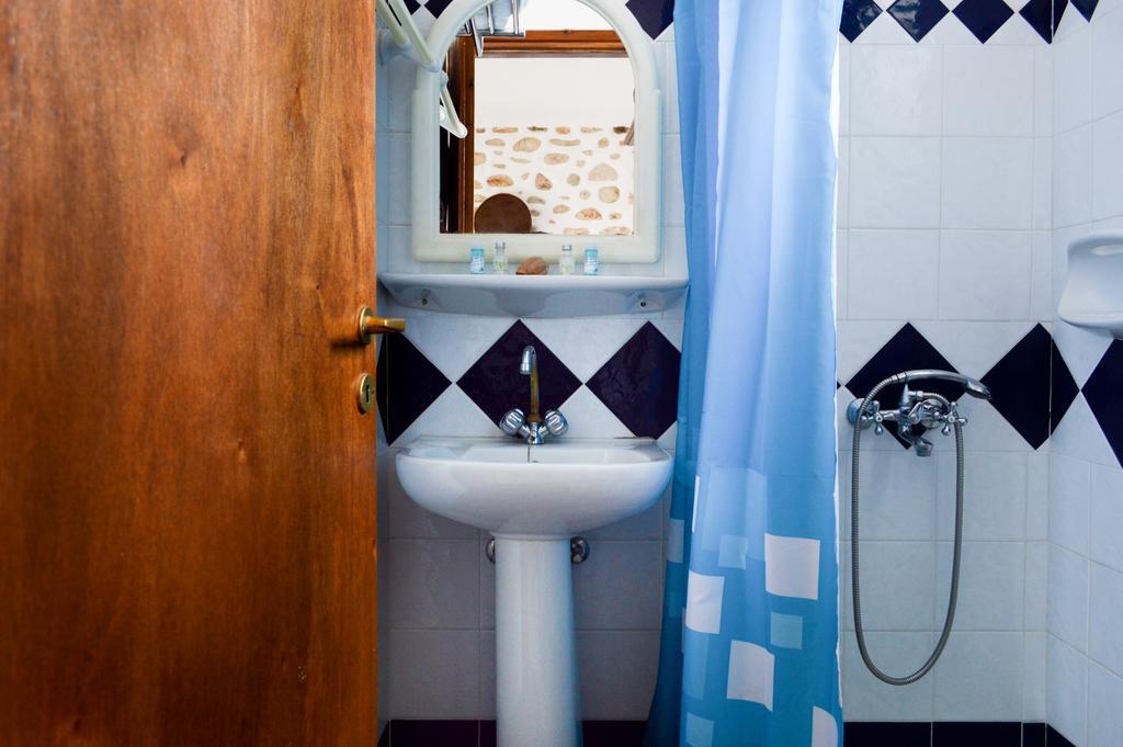 Villa Peristeri Agios Georgios  Kamer foto