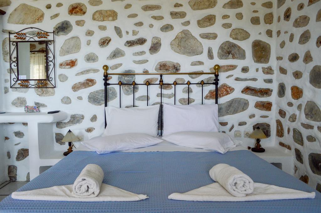 Villa Peristeri Agios Georgios  Kamer foto