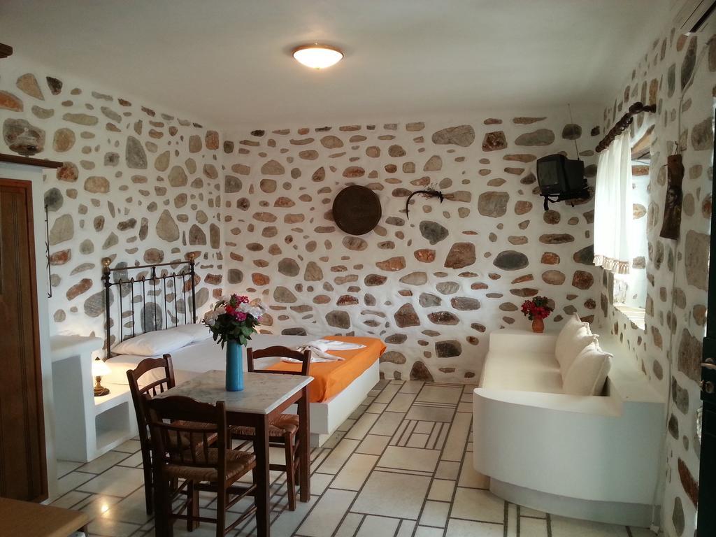 Villa Peristeri Agios Georgios  Kamer foto