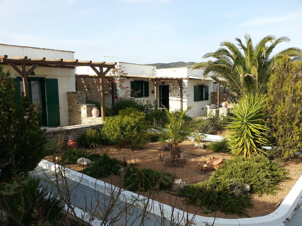 Villa Peristeri Agios Georgios  Buitenkant foto