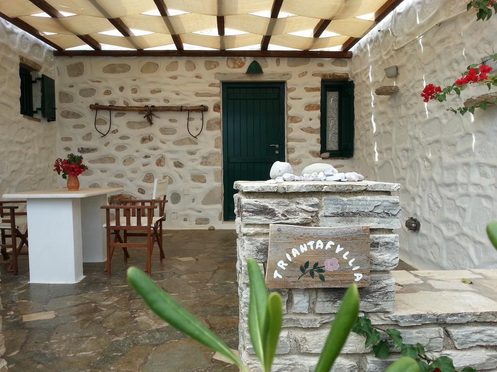Villa Peristeri Agios Georgios  Kamer foto
