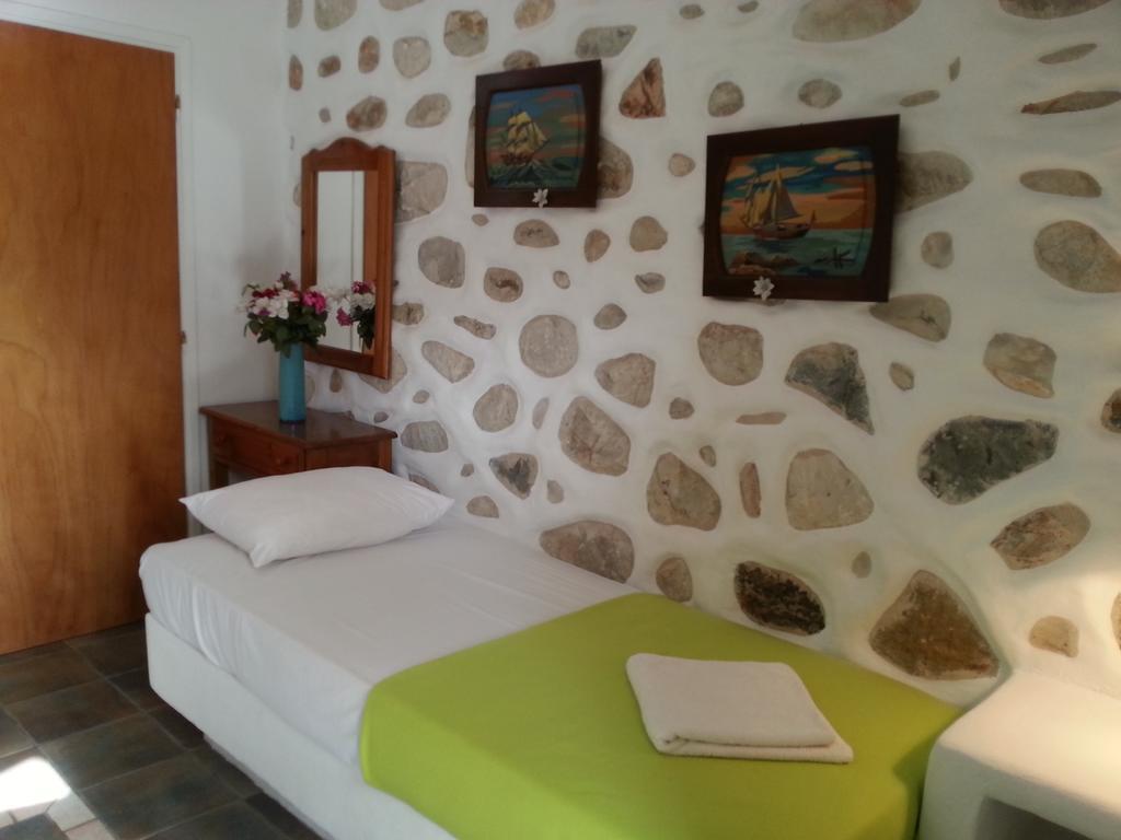 Villa Peristeri Agios Georgios  Kamer foto